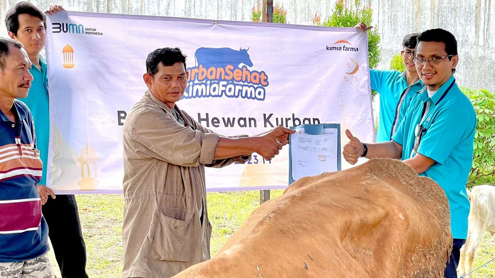 Kimia Farma Distributes Qurban Animals in Momentum of Eid Al-Adha